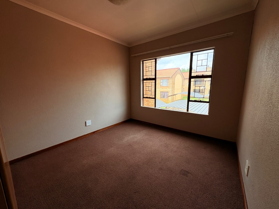 2 Bedroom Property for Sale in Vaalpark Free State